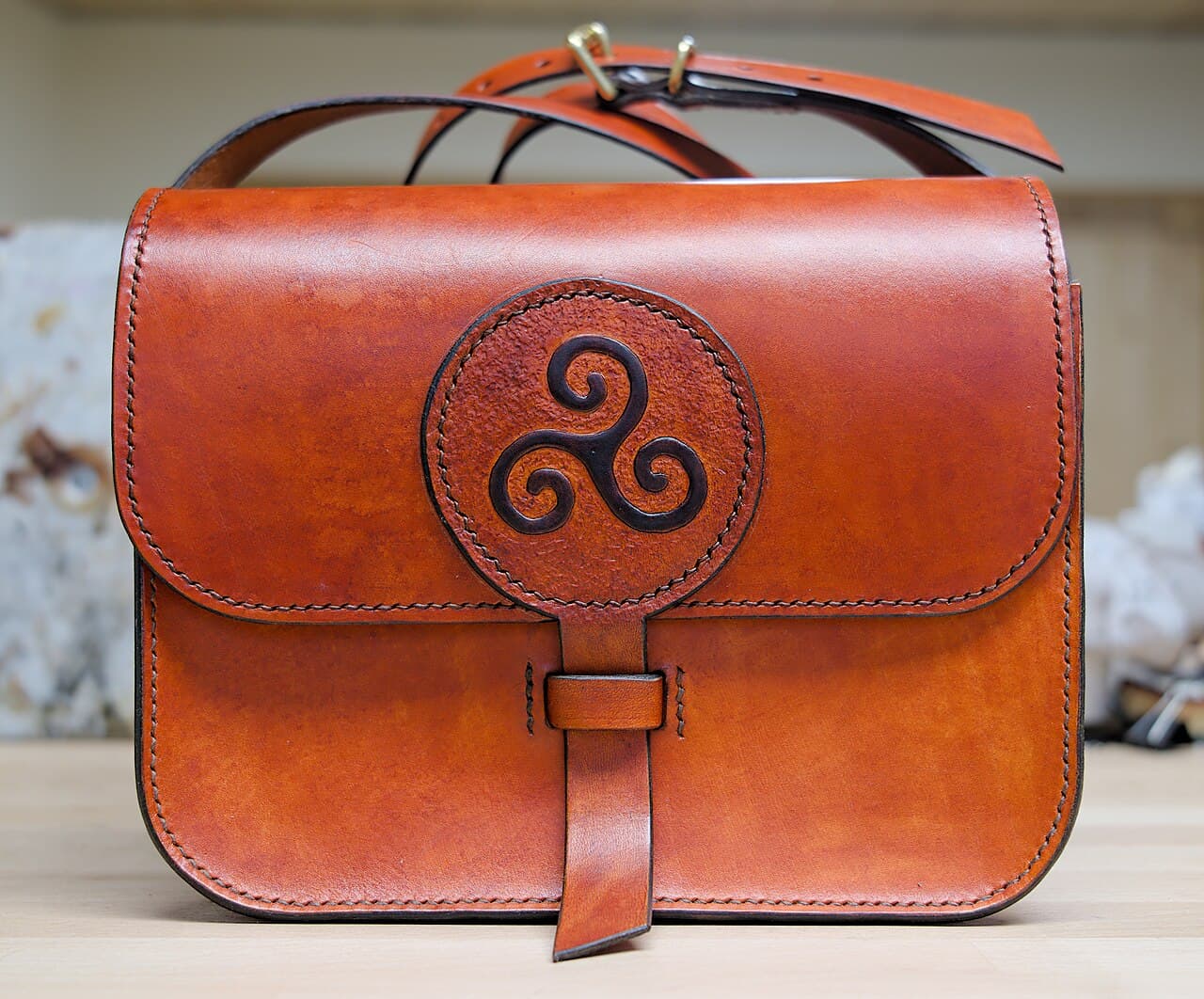 Warm cognac leather bag